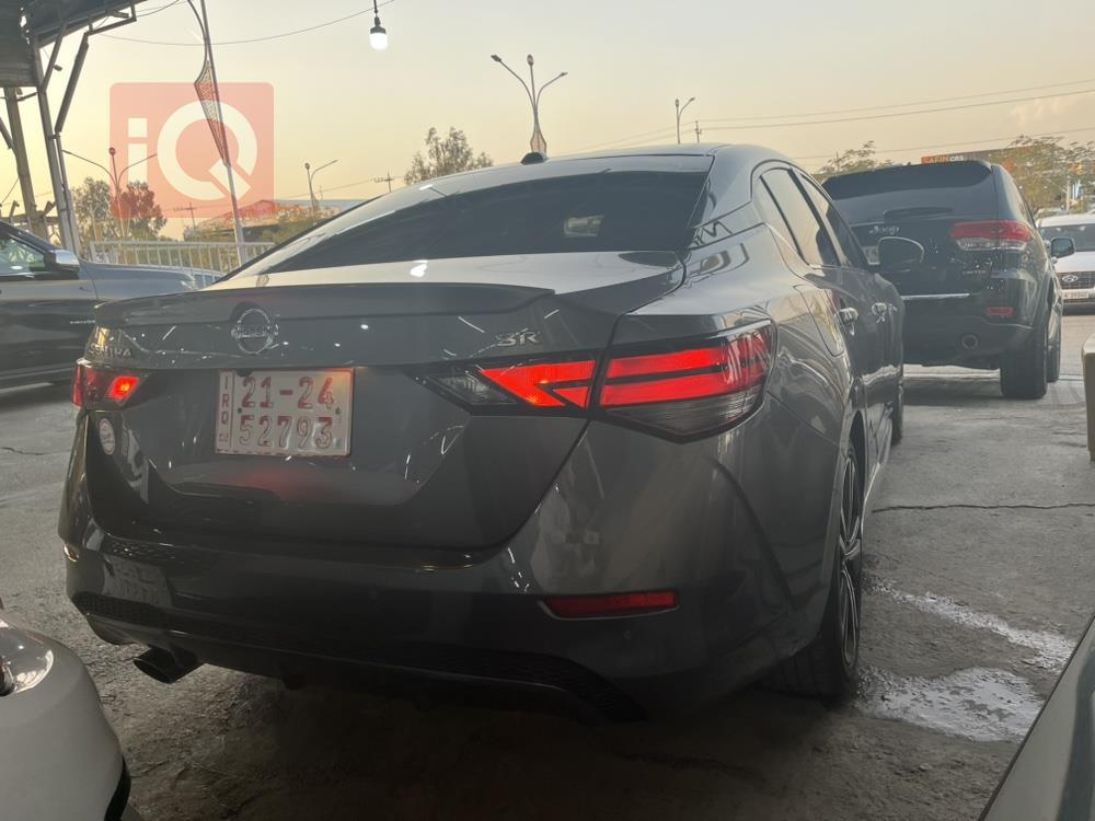 نيسان سنترا